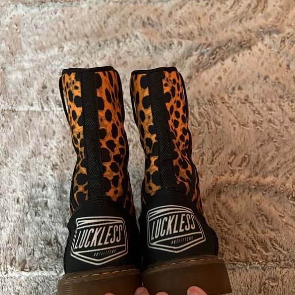 Luckless canvas-ish boots with rubber toe cover - Picture 2 of 4